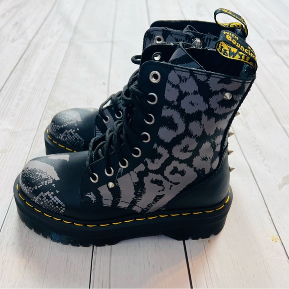 Dr Martens Jadon Animal Clash Stud Platform Combat Boots Size 6 - Picture 2 of 9